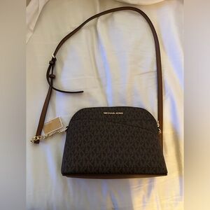 Michael Kors Crossbody purse